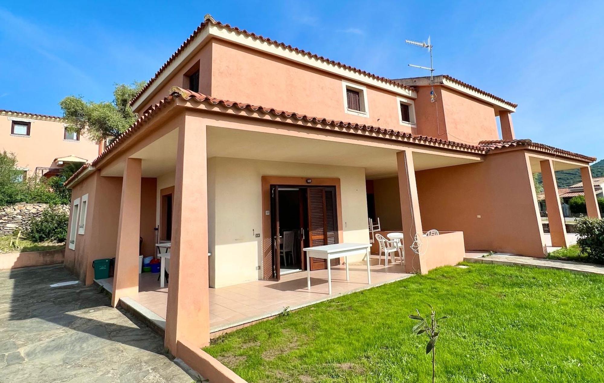 Iss Travel, Gli Asfodeli - Large Apartments With Private Terrace San Teodoro  Bagian luar foto