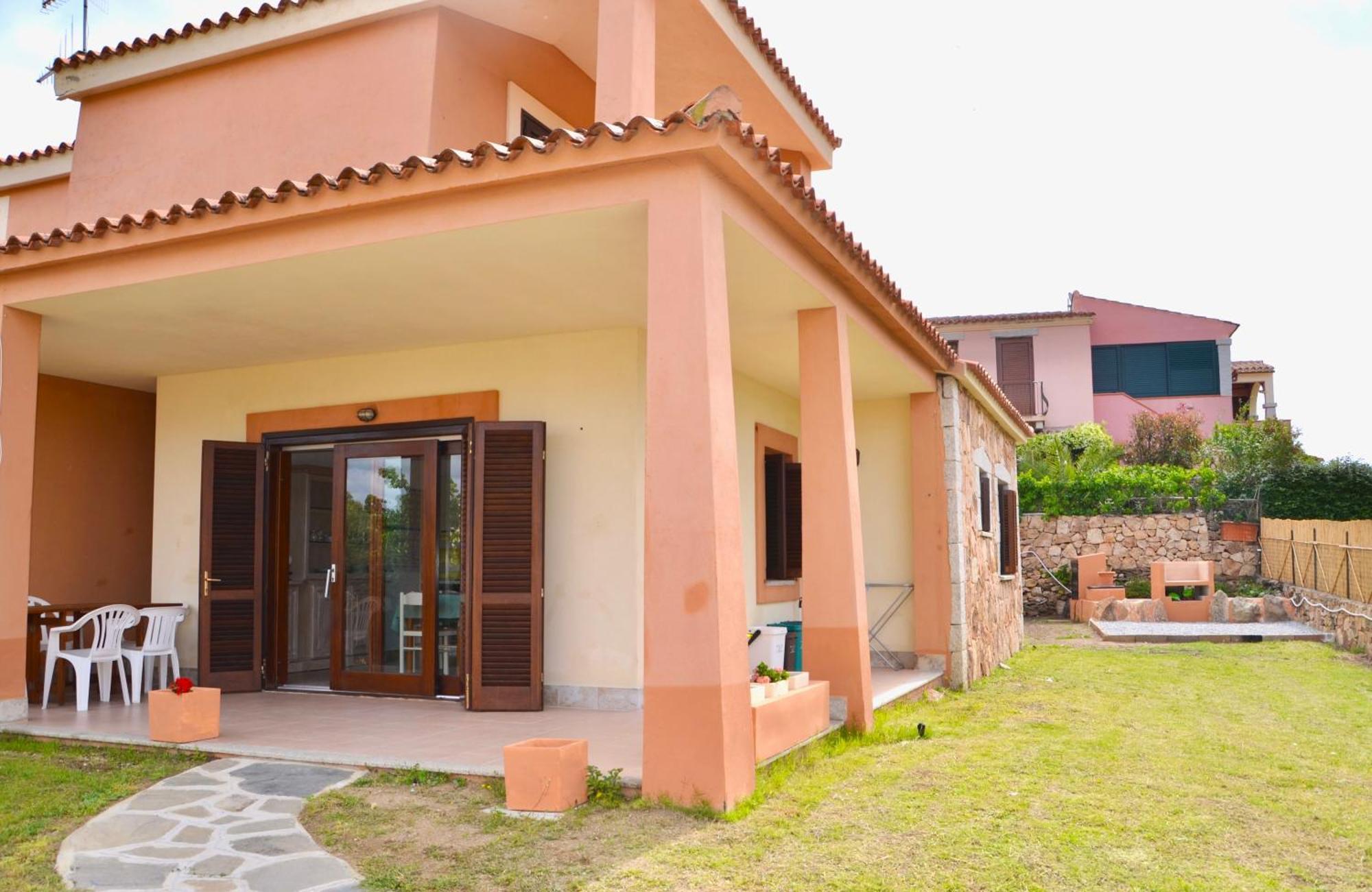 Iss Travel, Gli Asfodeli - Large Apartments With Private Terrace San Teodoro  Bagian luar foto